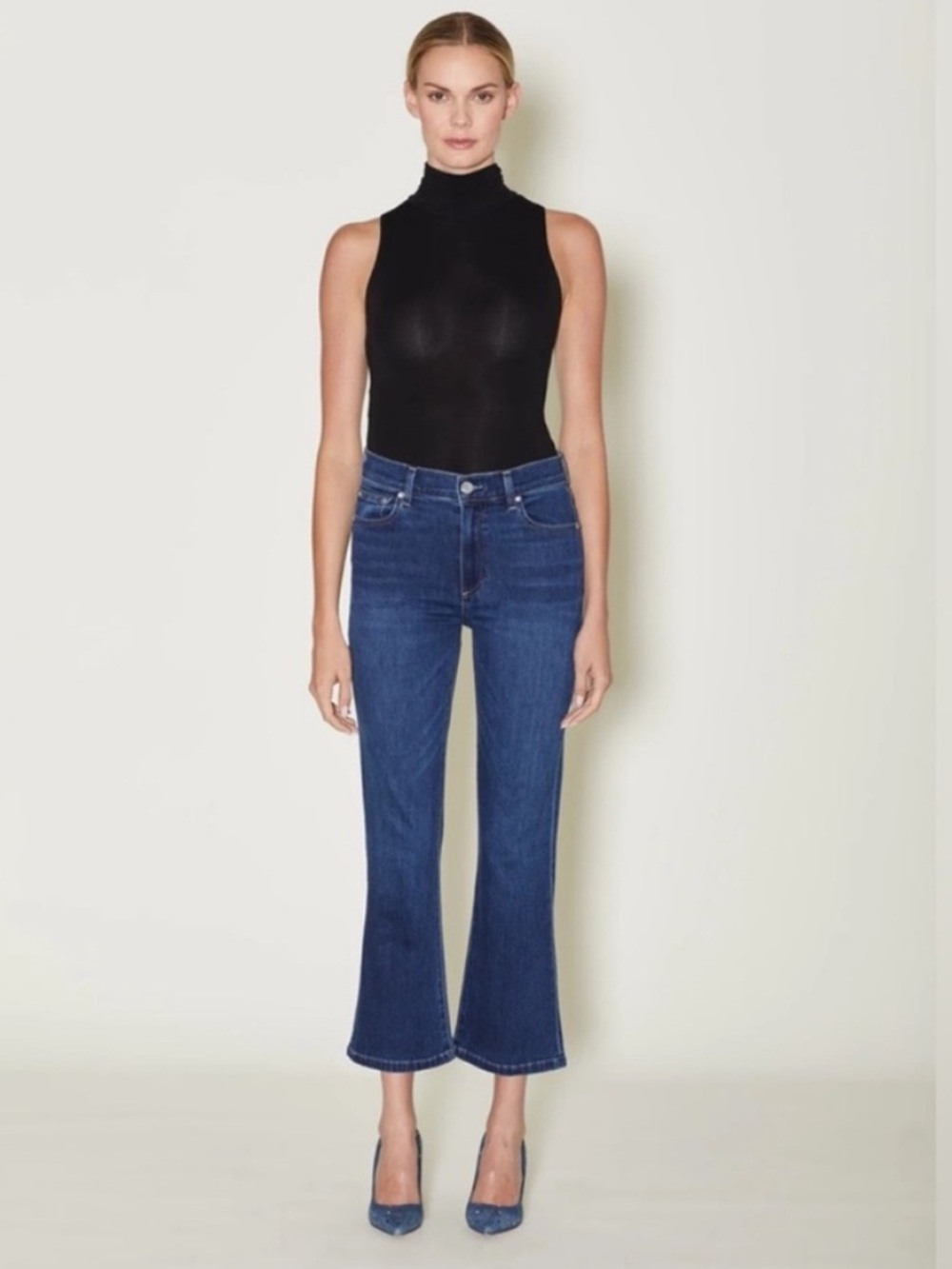 Le Jean Bella Crop Flare Stretch High Rise Jeans in Size 28
